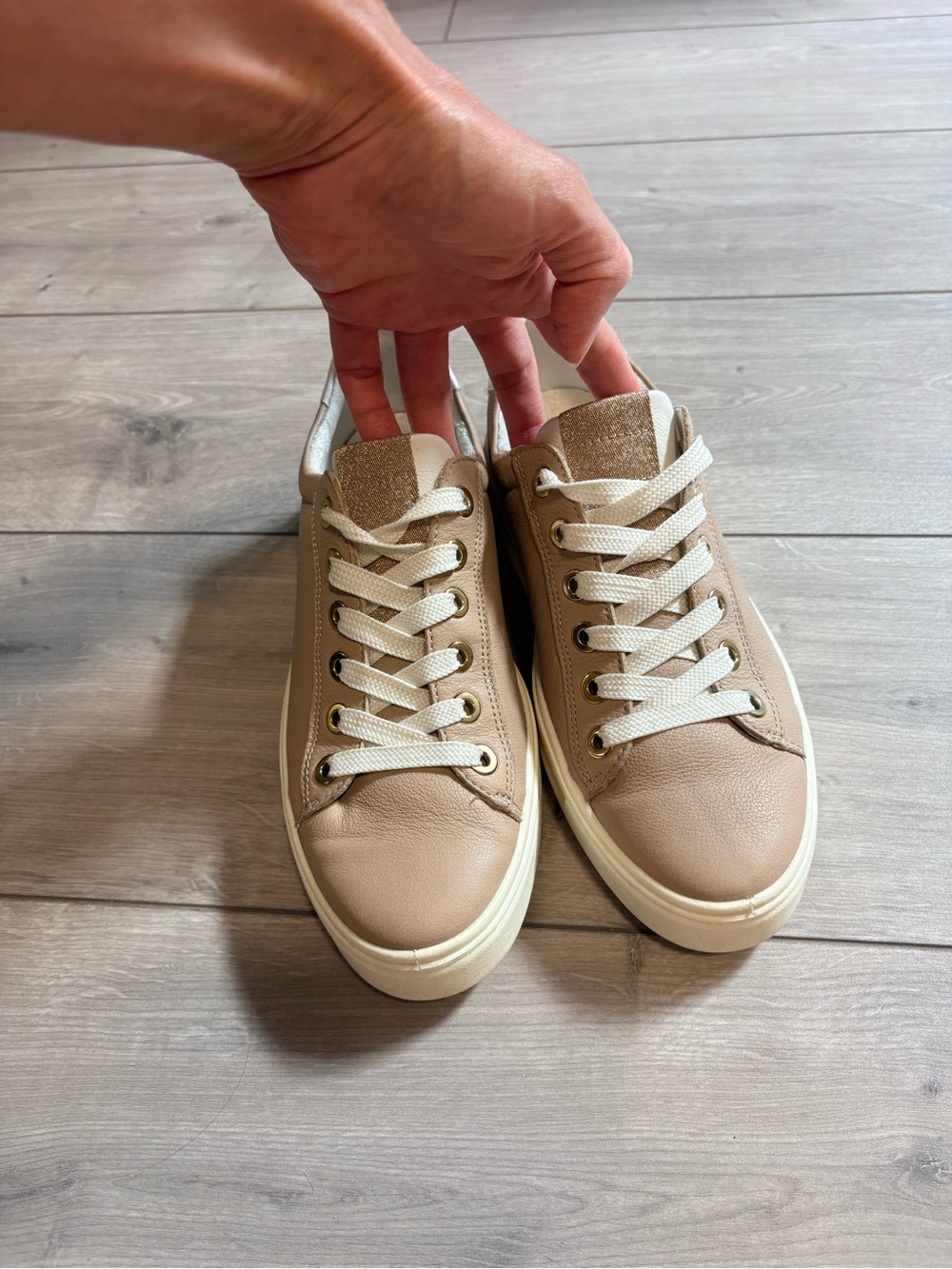 Ara Beige Leather Lace-Up Sneakers with Cream Soles and Gold details